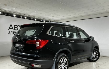 Honda Pilot III рестайлинг, 2018 год, 2 990 000 рублей, 5 фотография