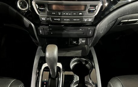 Honda Pilot III рестайлинг, 2018 год, 2 990 000 рублей, 12 фотография