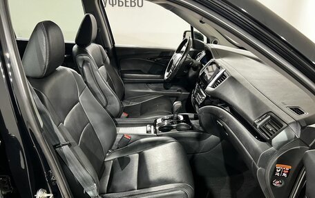 Honda Pilot III рестайлинг, 2018 год, 2 990 000 рублей, 18 фотография
