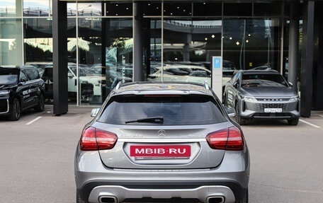 Mercedes-Benz GLA, 2017 год, 2 340 000 рублей, 28 фотография