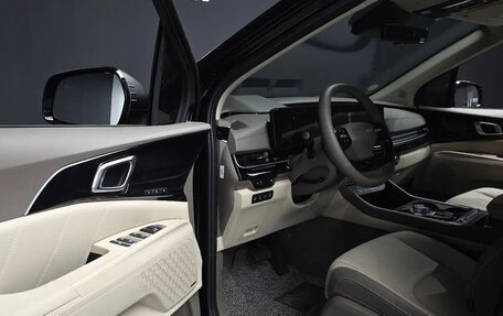 KIA Carnival, 2025 год, 8 650 000 рублей, 10 фотография
