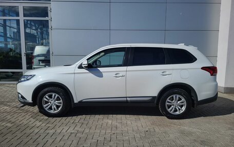 Mitsubishi Outlander III рестайлинг 3, 2019 год, 2 070 000 рублей, 2 фотография