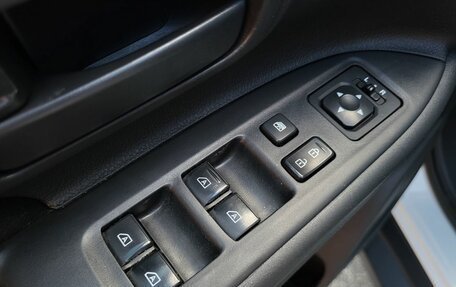 Mitsubishi Outlander III рестайлинг 3, 2019 год, 2 070 000 рублей, 11 фотография