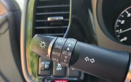Mitsubishi Outlander III рестайлинг 3, 2019 год, 2 070 000 рублей, 14 фотография