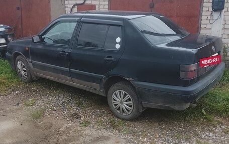 Volkswagen Vento, 1994 год, 85 000 рублей, 8 фотография