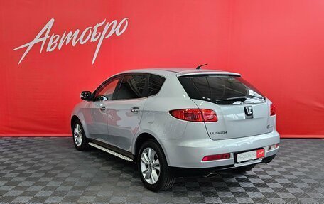 Luxgen Luxgen7 SUV, 2013 год, 900 000 рублей, 3 фотография