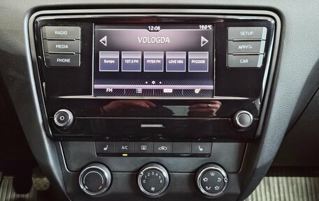 Skoda Octavia, 2018 год, 1 689 000 рублей, 11 фотография