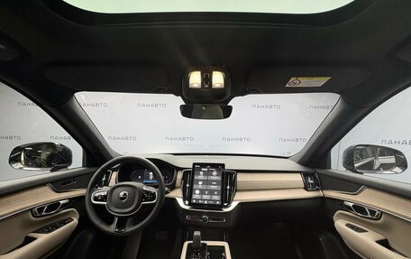 Volvo XC90 II рестайлинг, 2025 год, 8 900 000 рублей, 11 фотография