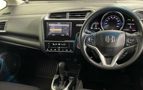 Honda Fit III, 2018 год, 985 000 рублей, 10 фотография