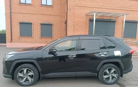 Toyota RAV4, 2019 год, 2 700 000 рублей, 3 фотография
