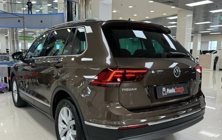 Volkswagen Tiguan II, 2017 год, 2 599 000 рублей, 4 фотография