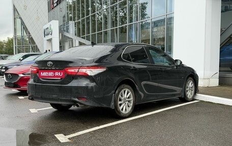 Toyota Camry, 2021 год, 3 149 000 рублей, 6 фотография