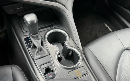 Toyota Camry, 2021 год, 3 149 000 рублей, 17 фотография