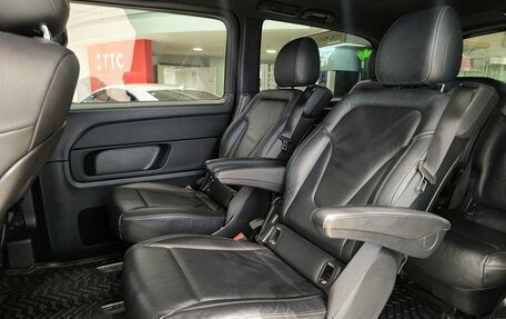 Mercedes-Benz V-Класс, 2019 год, 4 750 000 рублей, 12 фотография