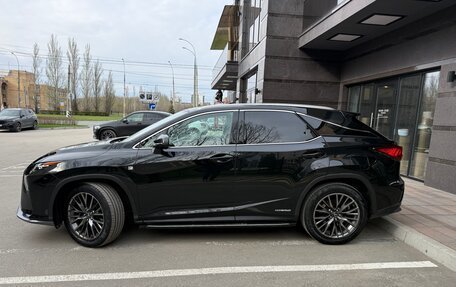 Lexus RX IV рестайлинг, 2018 год, 3 890 000 рублей, 2 фотография