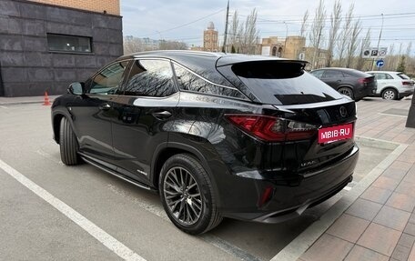 Lexus RX IV рестайлинг, 2018 год, 3 890 000 рублей, 3 фотография