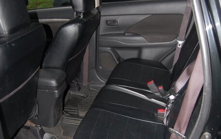 Mitsubishi Outlander III рестайлинг 3, 2017 год, 1 460 000 рублей, 17 фотография