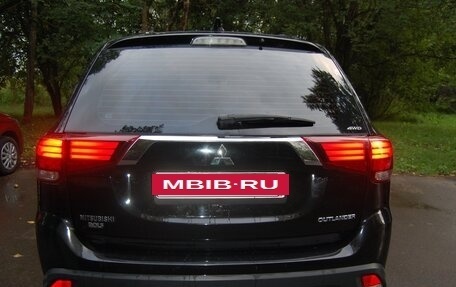 Mitsubishi Outlander III рестайлинг 3, 2017 год, 1 460 000 рублей, 21 фотография