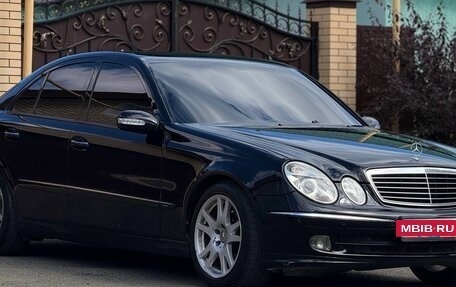 Mercedes-Benz E-Класс, 2004 год, 900 000 рублей, 2 фотография