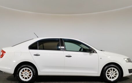 Skoda Rapid I, 2015 год, 700 000 рублей, 4 фотография