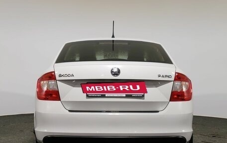 Skoda Rapid I, 2015 год, 700 000 рублей, 6 фотография