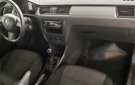 Skoda Rapid I, 2015 год, 700 000 рублей, 16 фотография