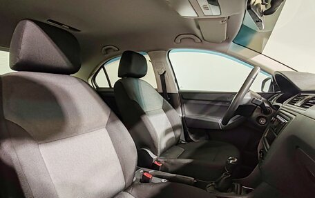 Skoda Rapid I, 2015 год, 700 000 рублей, 15 фотография