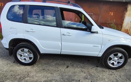 Chevrolet Niva I рестайлинг, 2012 год, 750 000 рублей, 7 фотография
