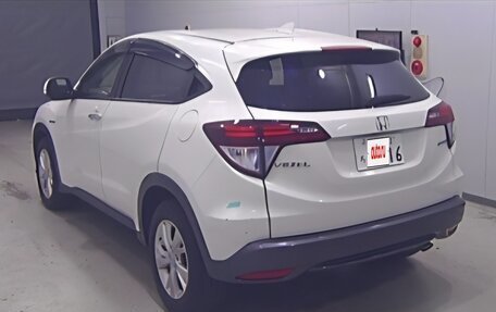 Honda Vezel, 2018 год, 1 100 000 рублей, 3 фотография