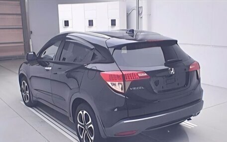 Honda Vezel, 2019 год, 1 100 000 рублей, 2 фотография