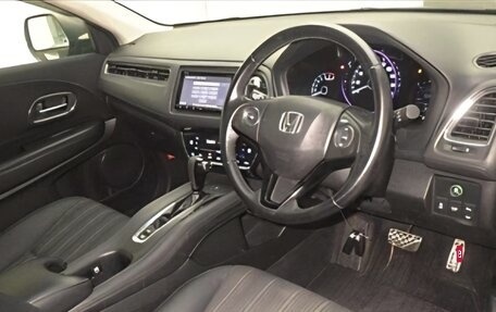 Honda Vezel, 2019 год, 1 100 000 рублей, 3 фотография