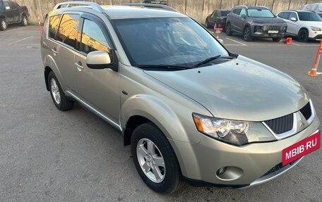 Mitsubishi Outlander III рестайлинг 3, 2008 год, 700 000 рублей, 5 фотография