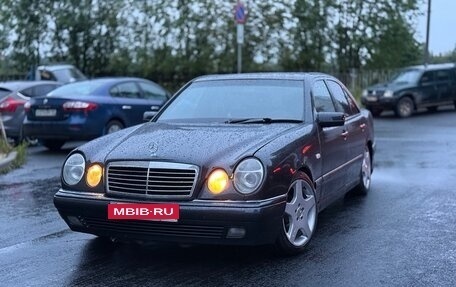 Mercedes-Benz E-Класс, 1997 год, 345 000 рублей, 3 фотография