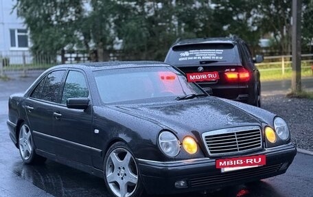 Mercedes-Benz E-Класс, 1997 год, 345 000 рублей, 4 фотография