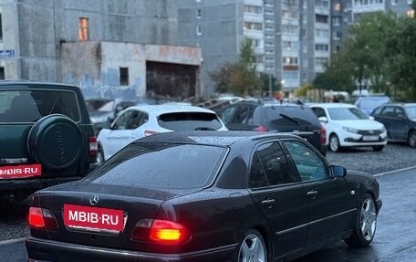 Mercedes-Benz E-Класс, 1997 год, 345 000 рублей, 6 фотография