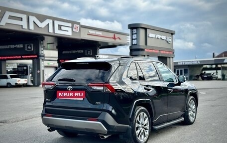 Toyota RAV4, 2021 год, 3 300 000 рублей, 7 фотография