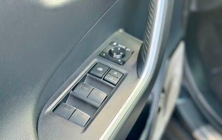 Toyota RAV4, 2021 год, 3 300 000 рублей, 14 фотография
