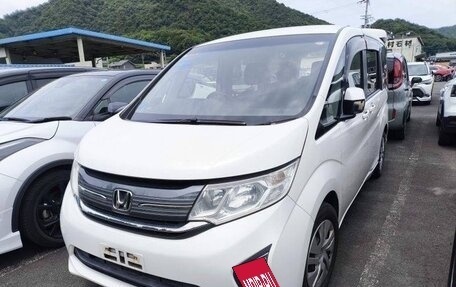 Honda Stepwgn IV, 2015 год, 1 460 000 рублей, 2 фотография