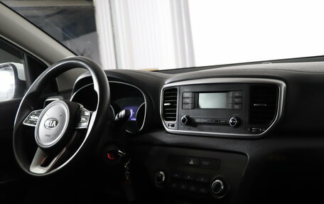 KIA Sportage IV рестайлинг, 2019 год, 1 999 990 рублей, 12 фотография