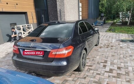 Mercedes-Benz E-Класс, 2009 год, 1 100 000 рублей, 9 фотография