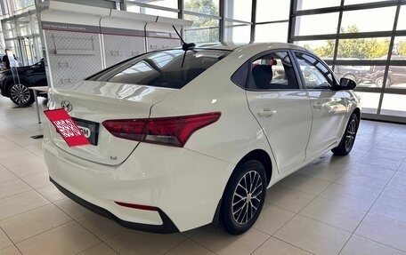 Hyundai Solaris II рестайлинг, 2017 год, 1 319 900 рублей, 6 фотография