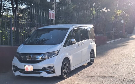Honda Stepwgn IV, 2016 год, 1 800 000 рублей, 8 фотография