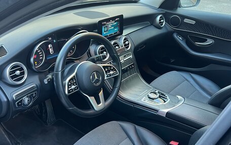 Mercedes-Benz C-Класс, 2019 год, 2 430 000 рублей, 4 фотография