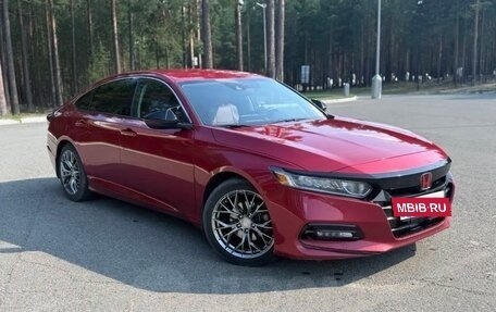 Honda Accord IX рестайлинг, 2017 год, 1 890 000 рублей, 11 фотография