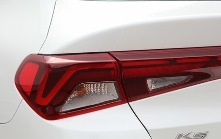 KIA K5, 2021 год, 2 800 000 рублей, 24 фотография