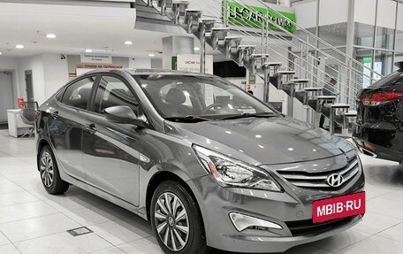 Hyundai Solaris II рестайлинг, 2015 год, 800 000 рублей, 7 фотография