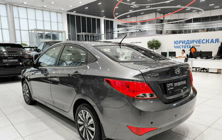 Hyundai Solaris II рестайлинг, 2015 год, 800 000 рублей, 11 фотография