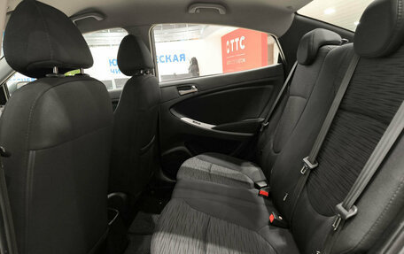 Hyundai Solaris II рестайлинг, 2015 год, 800 000 рублей, 16 фотография
