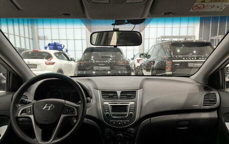 Hyundai Solaris II рестайлинг, 2015 год, 800 000 рублей, 18 фотография