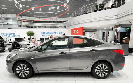 Hyundai Solaris II рестайлинг, 2015 год, 800 000 рублей, 12 фотография
